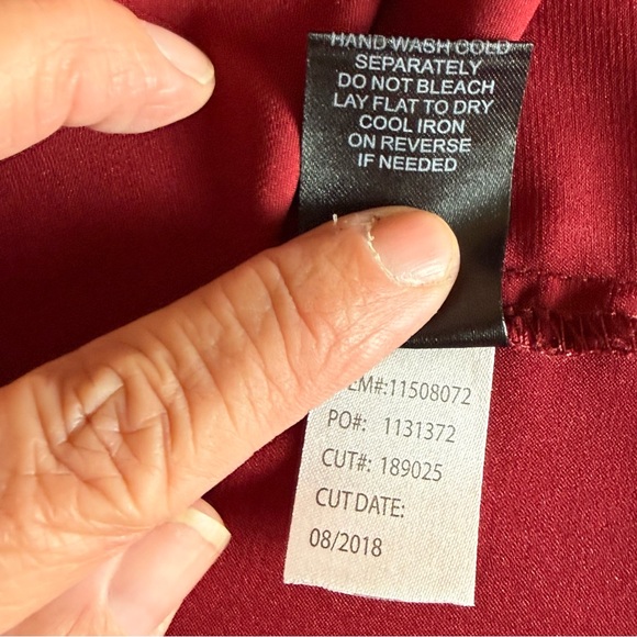 Torrid Burgundy Lace Yoke Blouse Size 2 plus romantic sheer black lace - Picture 8 of 9